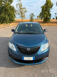 Lancia Ypsilon 1.0 FireFly Hybrid 70 CV,
