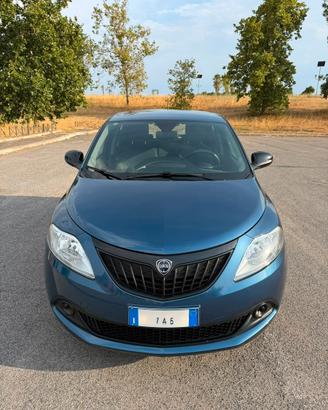 Lancia Ypsilon 1.0 FireFly Hybrid 70 CV,