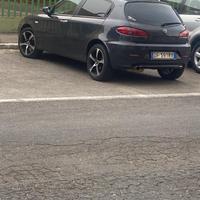 Alfa 147 jtdm 1.9 120cv prezzo trattabile