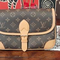 BORSETTA LOUIS VUITTON MOD.  DIANE NUOVA