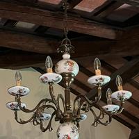 Lampadario ceramica di Capodimonte ad 8 luci