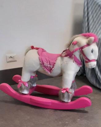 Cavallo a dondolo