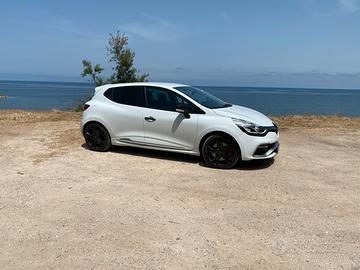 Renault clio RS IV 4 1.6 T 200CV EDC 5 porte