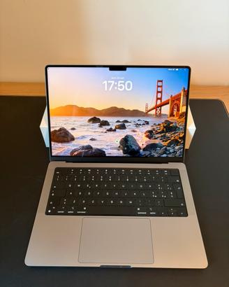MacBook Pro 14" 2021, M1 Pro, 16GB RAM, 512GB SSD