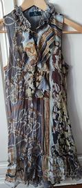 vestito da donna senza maniche 
