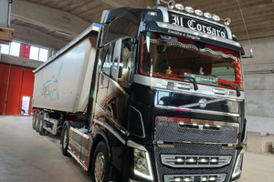 Trattore volvo vasca semirimorchio