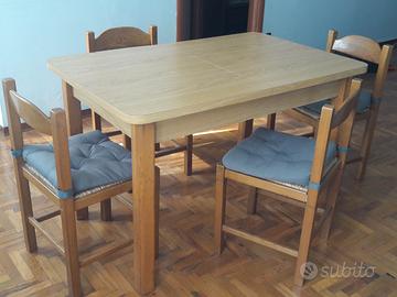 Tavolo allungabile163x80 H80 e 4 sedie