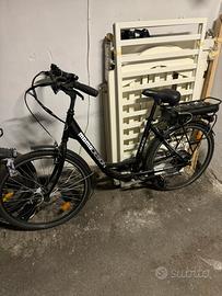 Bici elettrica Momo design e-bike