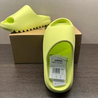 Adidas Yeezy Slide - NUOVE con cartellino