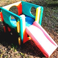 Scivolo e gioco attrezzato little tikes per bimbi