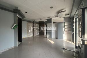 LOCALE COMMERCIALE IN CENTRO