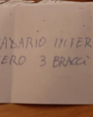 lampadarioin ferro leggero - 3 bracci