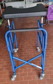 Deambulatore pieghevole