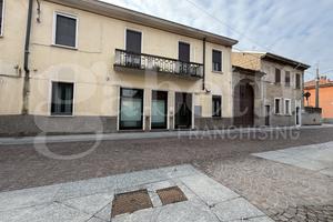 Negozio Robecchetto con Induno