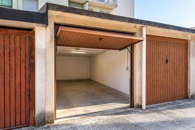 Box / Garage di 16 m² a Vercelli