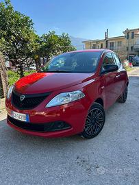 Lancia Ypsilon 1.2 gpl