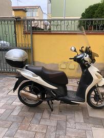 Suzuki UX Sixteen 150 - 2009