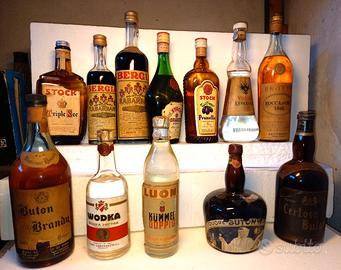 12 bottiglie liquori anni "50