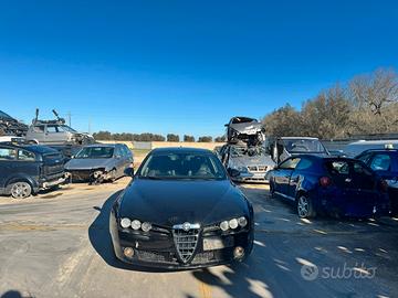 RICAMBI AUTO Alfa romeo 159 sw 2006 nera