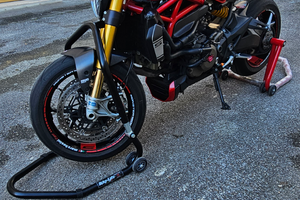 Ducati monster 1200s