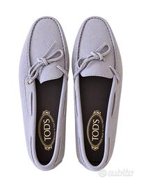 Mocassini Tod’s in camoscio lavanda