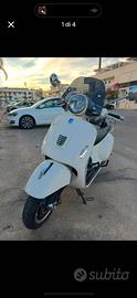 Vespa gts 300