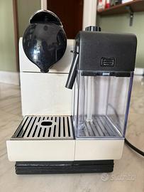 DeLonghi Nespresso lattissima