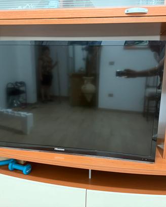 Hisense 50”