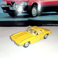 Sabra Chevrolet Corvette Stingray coupé 1 43