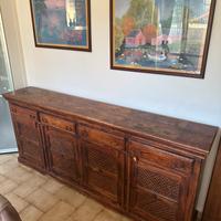 Mobile in legno massello classico