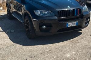 BMW X6 anno 2011