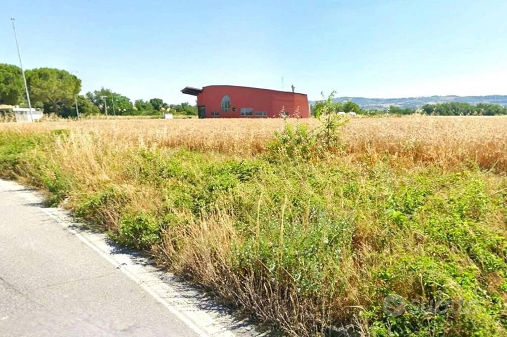 Immobile in asta di 884464 m² a Monte Roberto - Vista 3