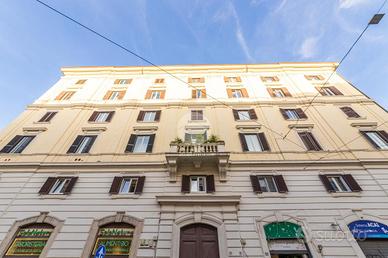 4 LOCALI A ROMA