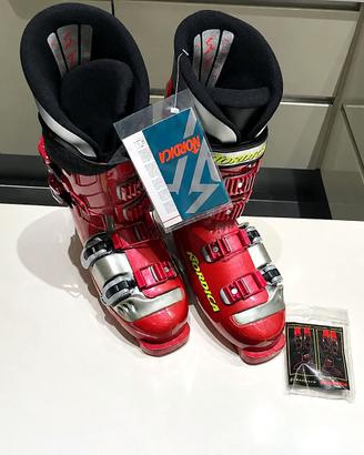 NORDICA Scarponi sci  NUOVI