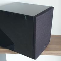 Subwoofer amplificato JL AUDIO Dominion D108