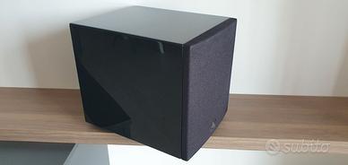 Subwoofer amplificato JL AUDIO Dominion D108