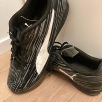 Scarpe da calcio (su erba sintetica)