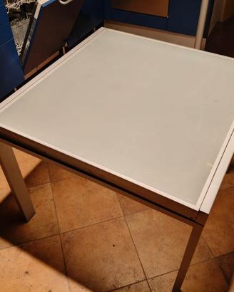 Tavolo vetro