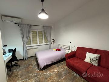 Stanza grande e luminosa vicino al Gemelli