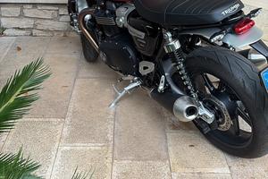 Triumph speed twin 1200