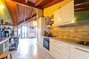 Appartamento di 107 m² con 3 locali e box auto a P