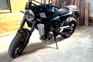 Husqvarna Svartpilen 801