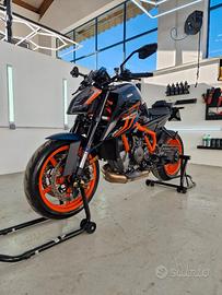 KTM 1290 Super Duke R Evo