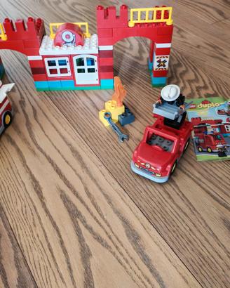Stazione pompieri Lego Duplo