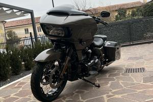 Road Glide CVO Harley Davidson