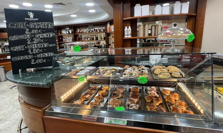 Bar gelateria pasticceria gastronomia