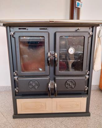 Stufa/cucina a legna