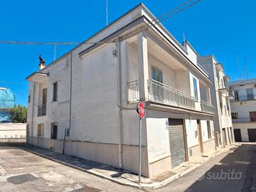 Abitazione indipendente con terrazzo e locale art