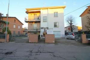 CASA INDIPENDENTE A RIO SALICETO