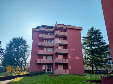 2 LOCALI A CESANO BOSCONE